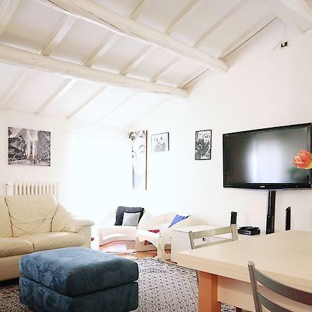 Bianco Apartment เวโรนา ภายนอก รูปภาพ