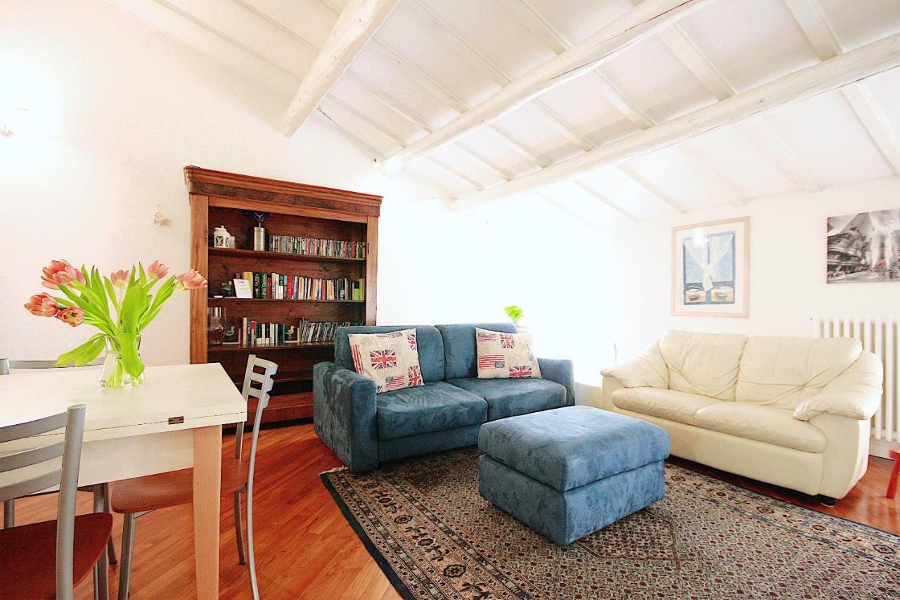 Bianco Apartment เวโรนา ภายนอก รูปภาพ