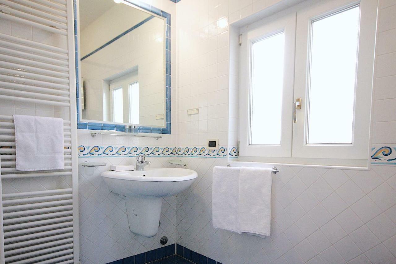 Bianco Apartment เวโรนา ภายนอก รูปภาพ